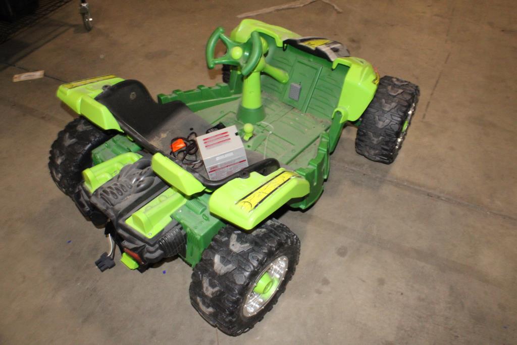 Power Wheels Dune Extreme RideOn Vehicle Property Room