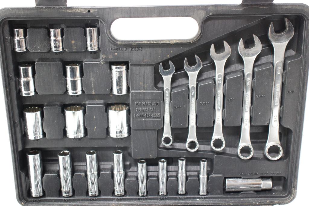 Powerbuilt Mechanics Tool Set Property Room