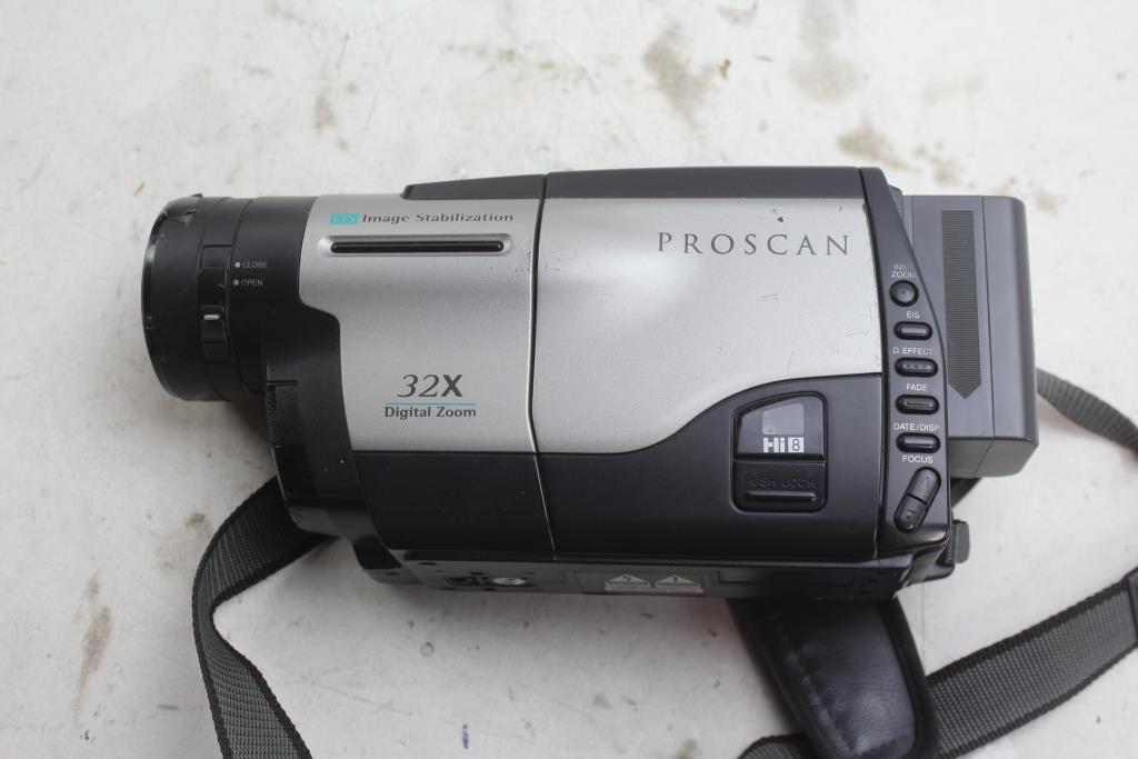 Proscan 8mm Camcorder | Property Room