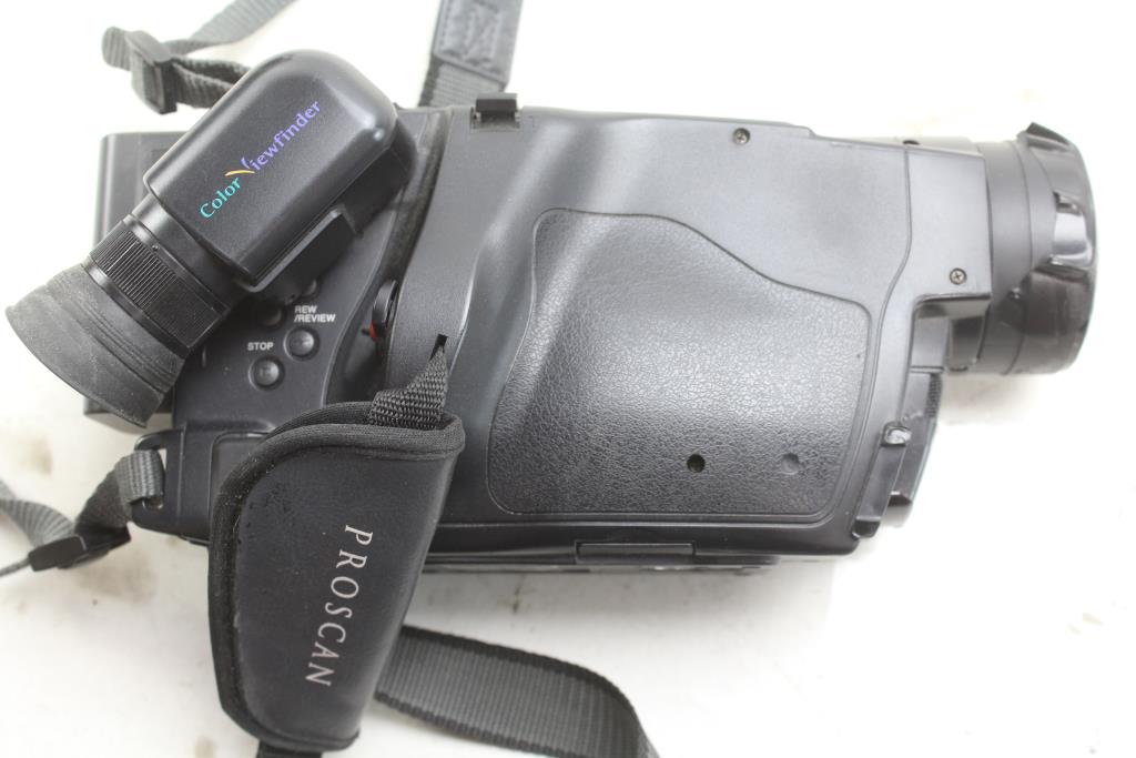 Proscan 8mm Camcorder | Property Room