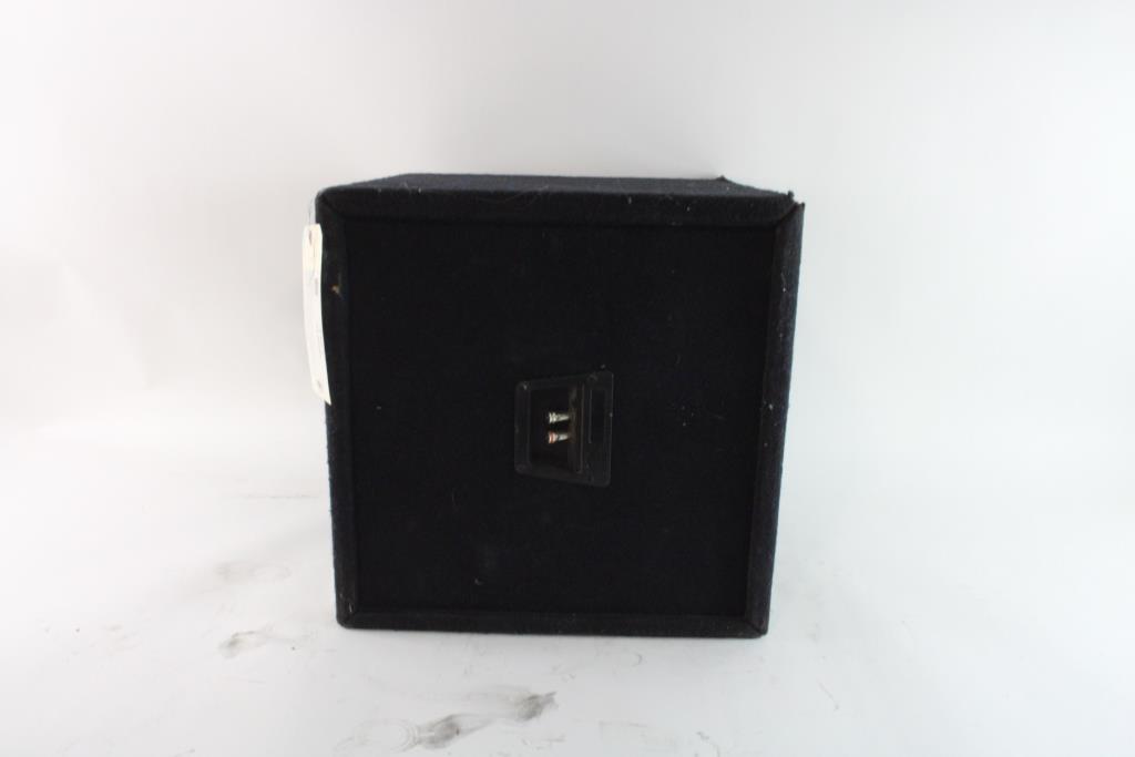 Q Logic Subwoofer Enclosure Property Room