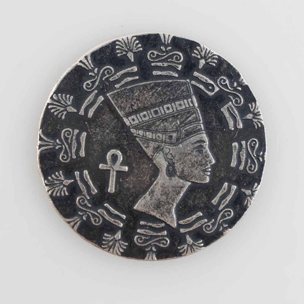 Queen Nefertiti Fine Silver Relic 1/10oz Round