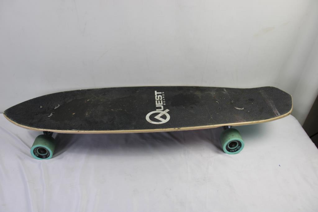 Quest Skateboard