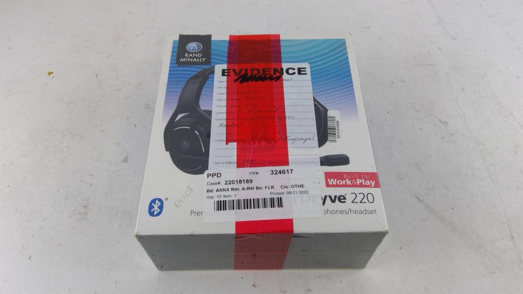 Rand Mcnally  Headphones