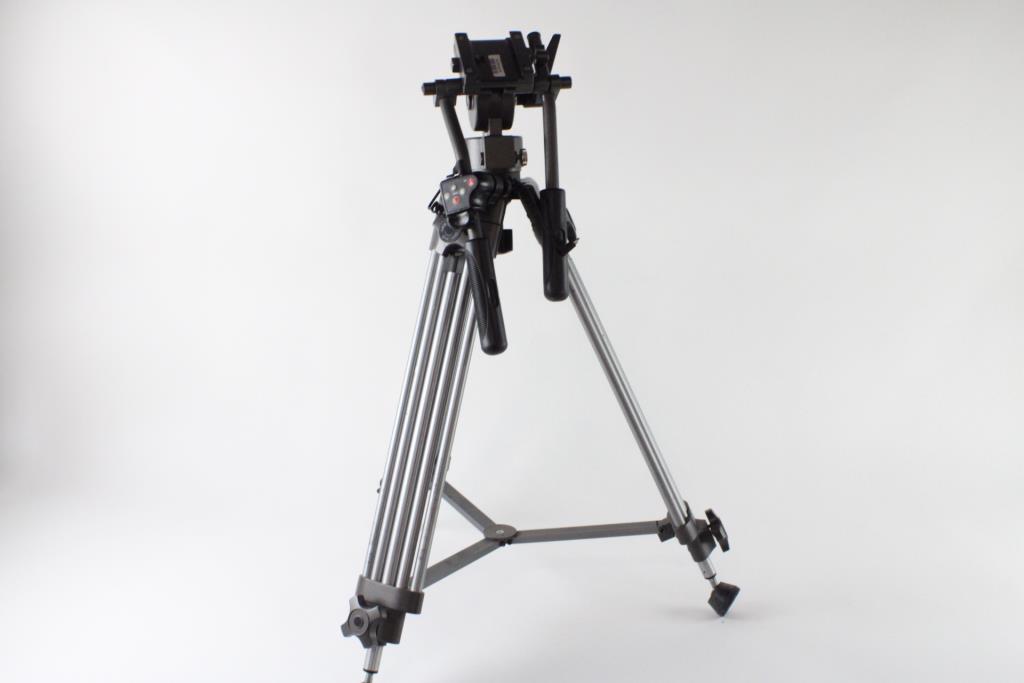 Ravelli Video Tripod Property Room