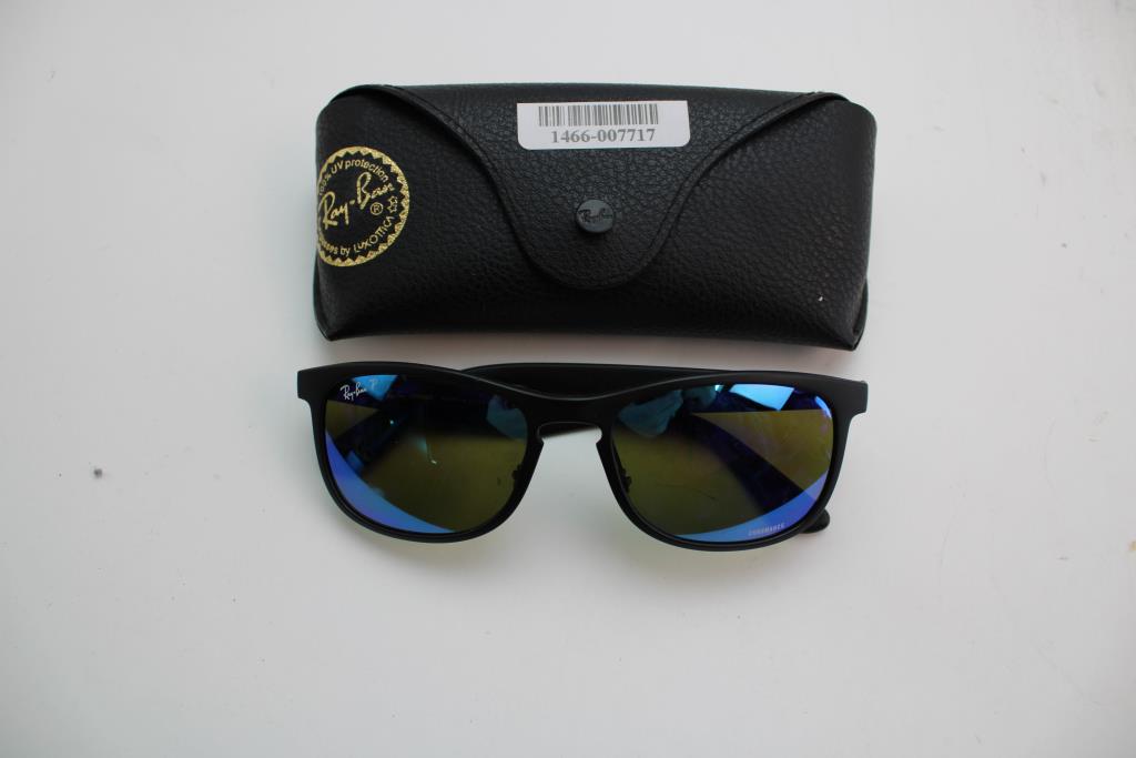 free knitted headband pattern with button closure