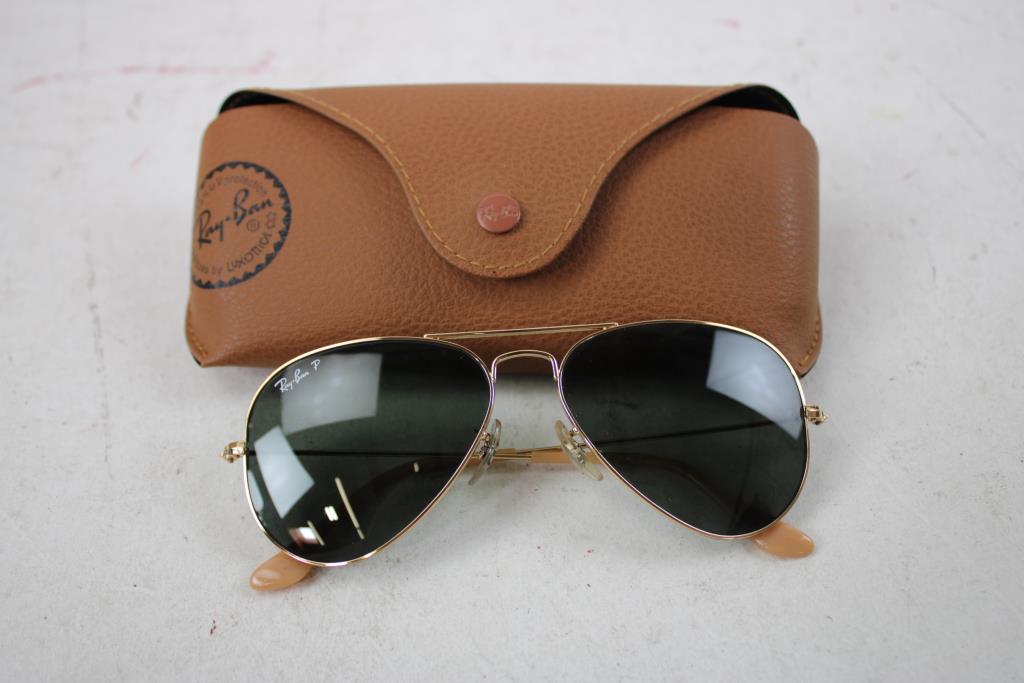 Ray-Ban Aviator Classic Polarized Sunglasses