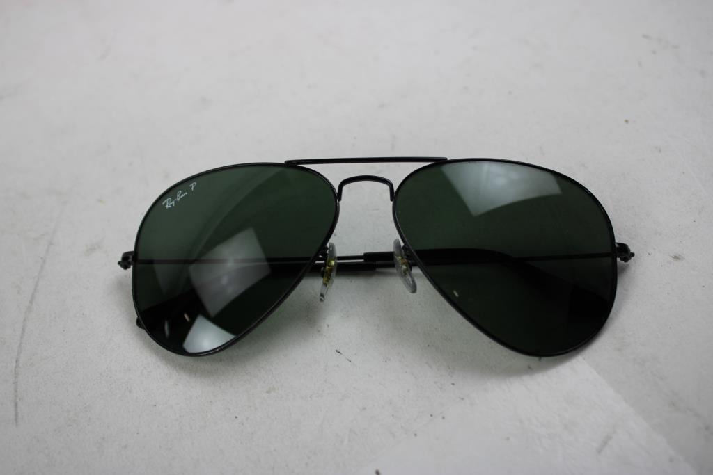 Ray-Ban Aviator Classic Polarized Sunglasses