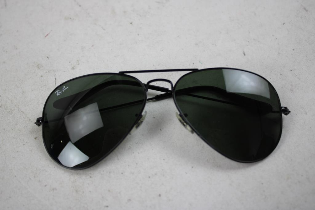 Ray-Ban Classic Gradient Aviator Sunglasses