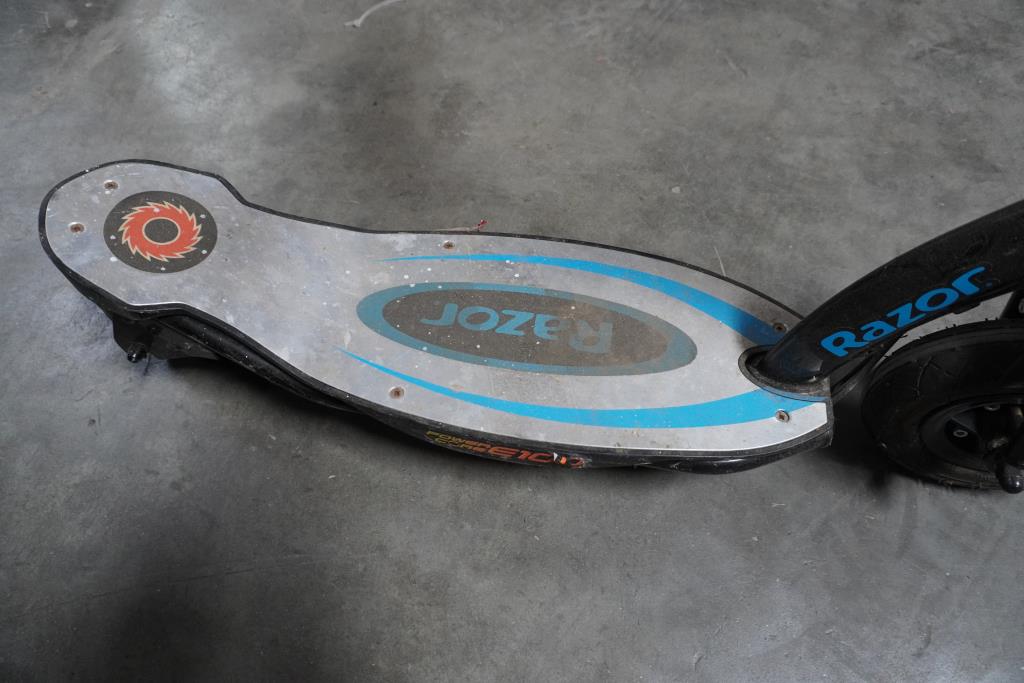 Razor Electric Scooter E100 Property Room
