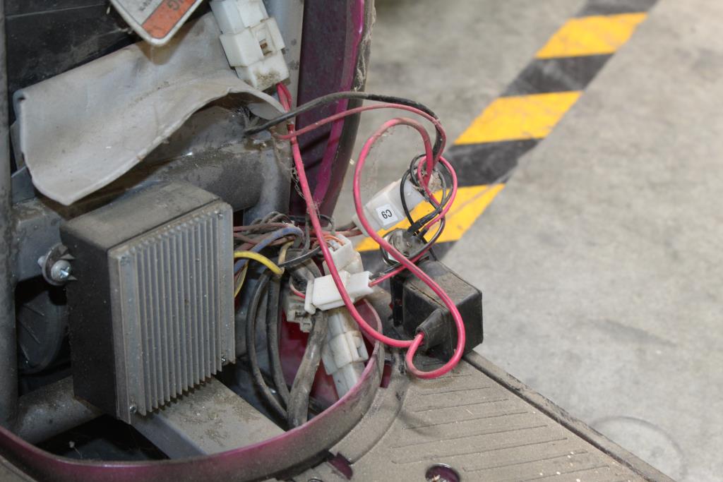 Razor Pocket Mod Betty | Property Room