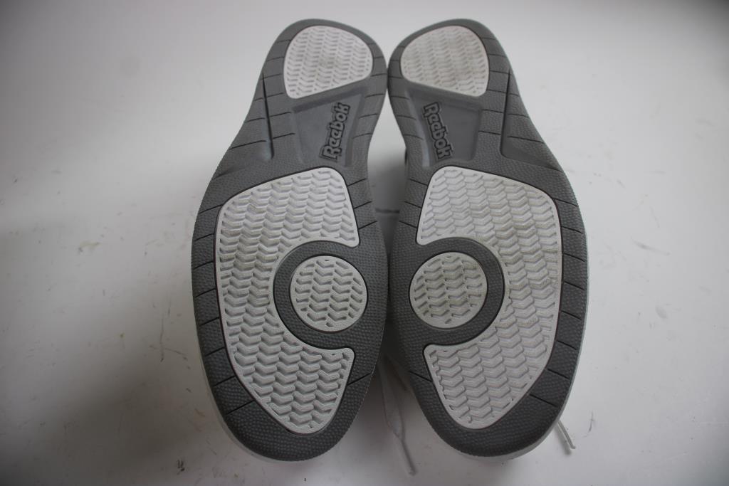 mens walking shoes size 11