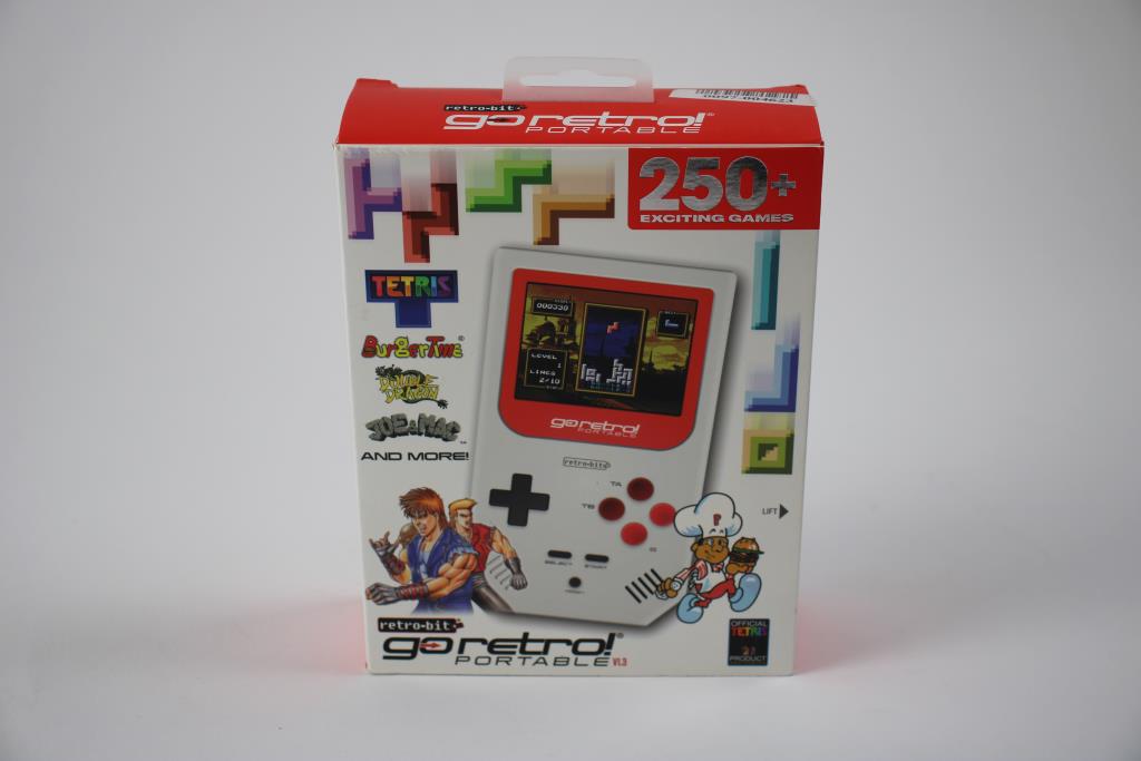 Retrobit Go Retro! Portable Game Property Room