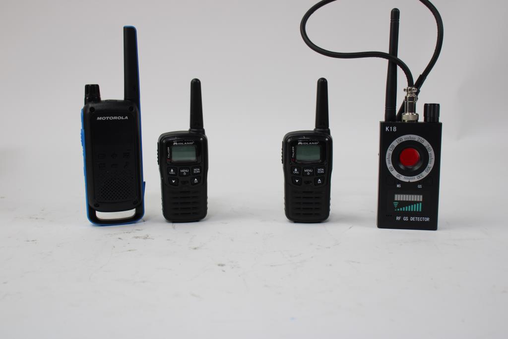 Rf Gs Detector And Two Way Radios 4 Pieces Property Room