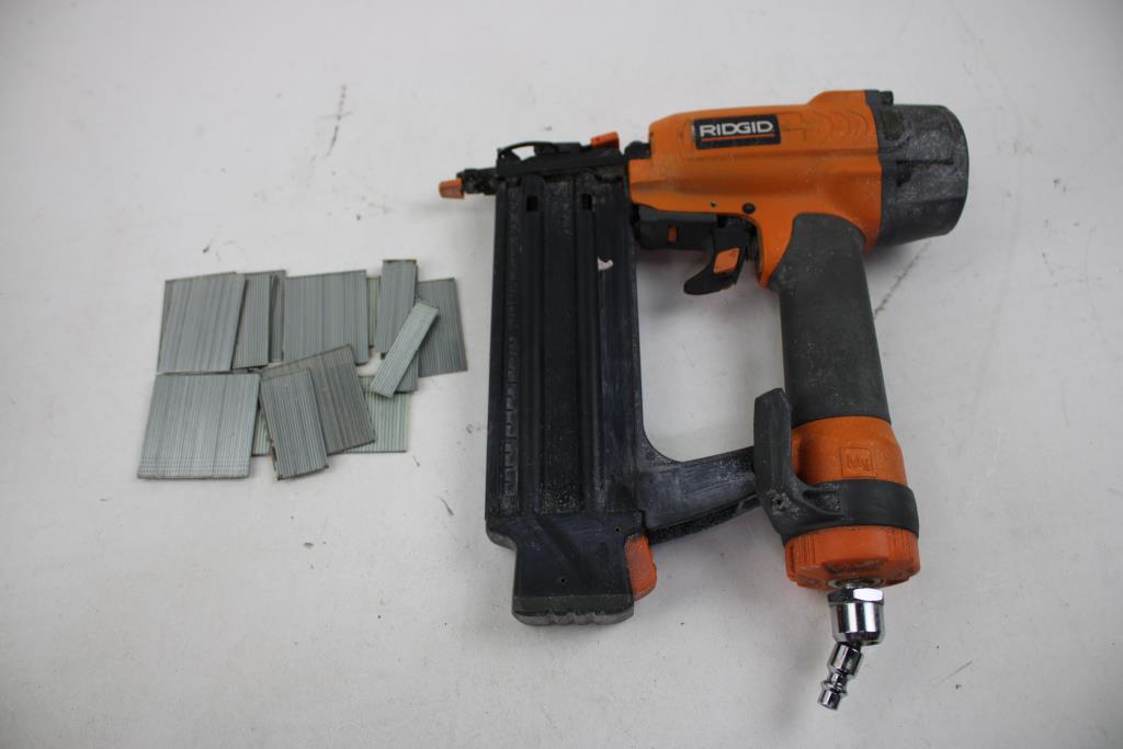 RIDGID 18-Gauge 2-1/8" Brad Nailer