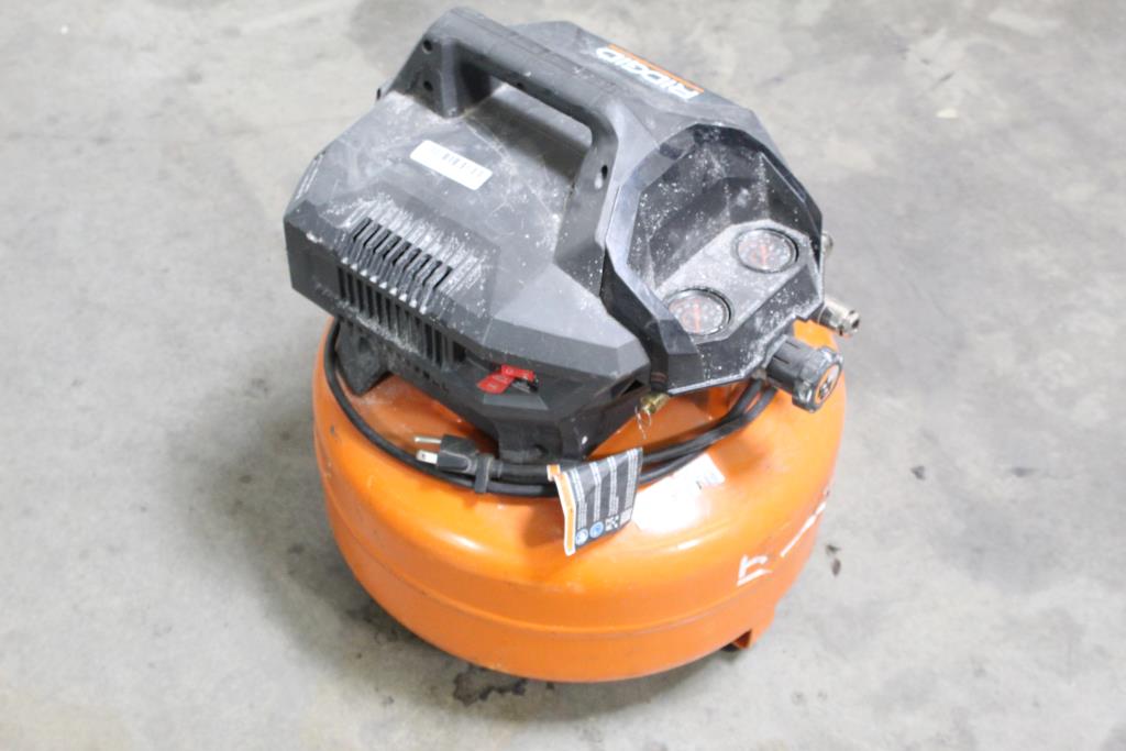 Ridgid 6 Gal Portable Electric Pancake Air Compressor Property Room
