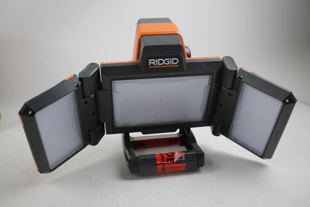 Ridgid Gen5X 18V Hybrid Folding Panel Work Light With Battery Included ...