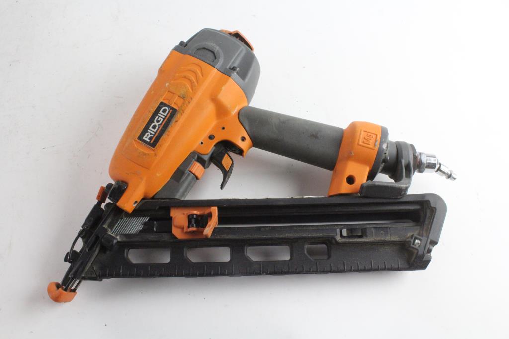 Ridgid Pneumatic Angled Finish Nailer Property Room