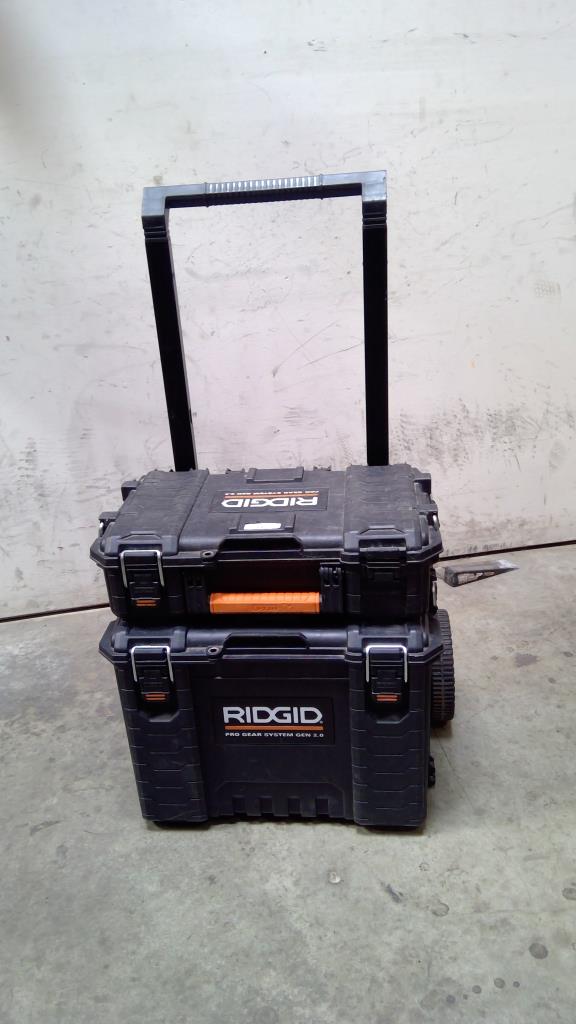 RIDGID Stacking Rolling Tool Box