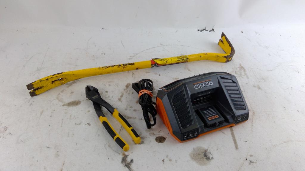 Ridgid Tool Battery Charger And More 3 Pieces