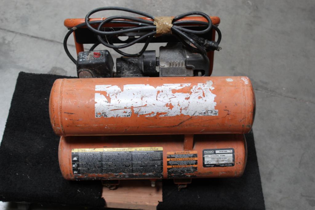 Ridgid Twintank 4.5gal Air Compressor Property Room