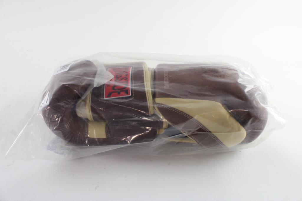 Ringside Boxing Gloves, 14 Oz. Property Room