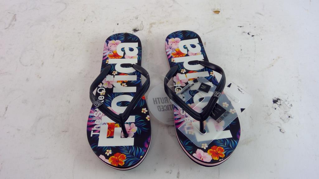 Robin Ruth Sandals, Size M | Property Room