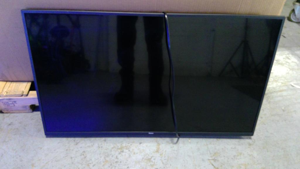 Roku 40" LCD TV