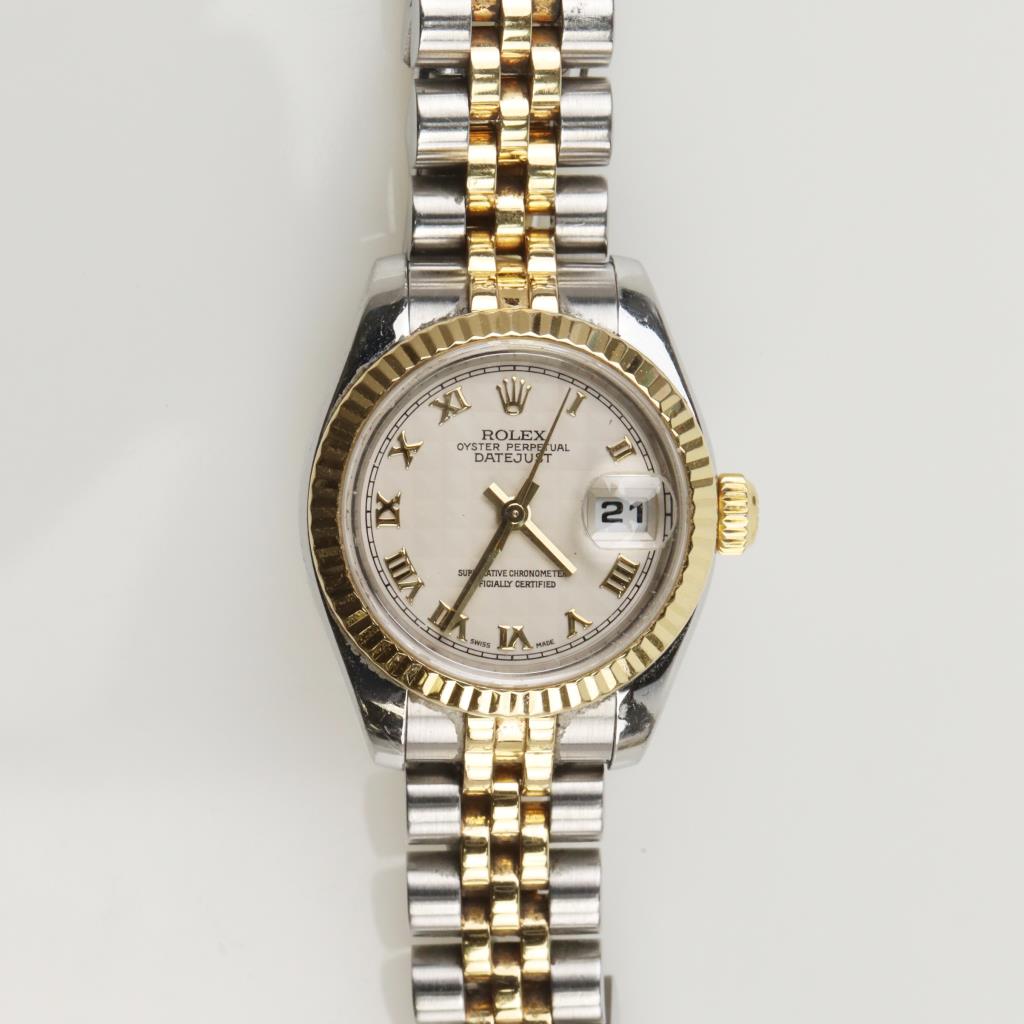Rolex DateJust WatchEvaluated By Our Certified GemologistAGS/GIA