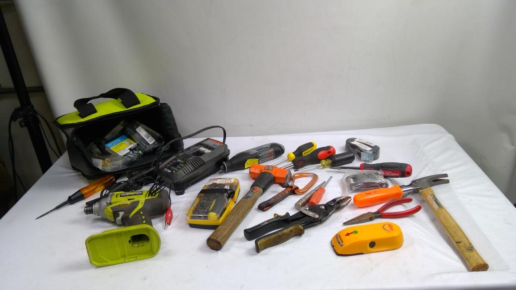 Ryobi 18V One+ Cordless Impact Driver, Ryobi Tool Bag, Drill Bits Dremel Tool 20+ Pieces
