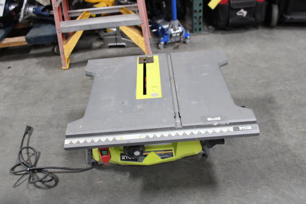 Ryobi RTS12 Table Saw