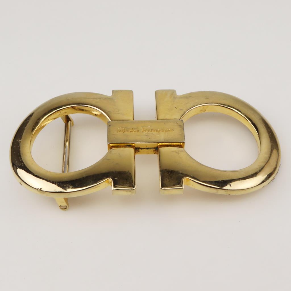 salvatore ferragamo gancini belt