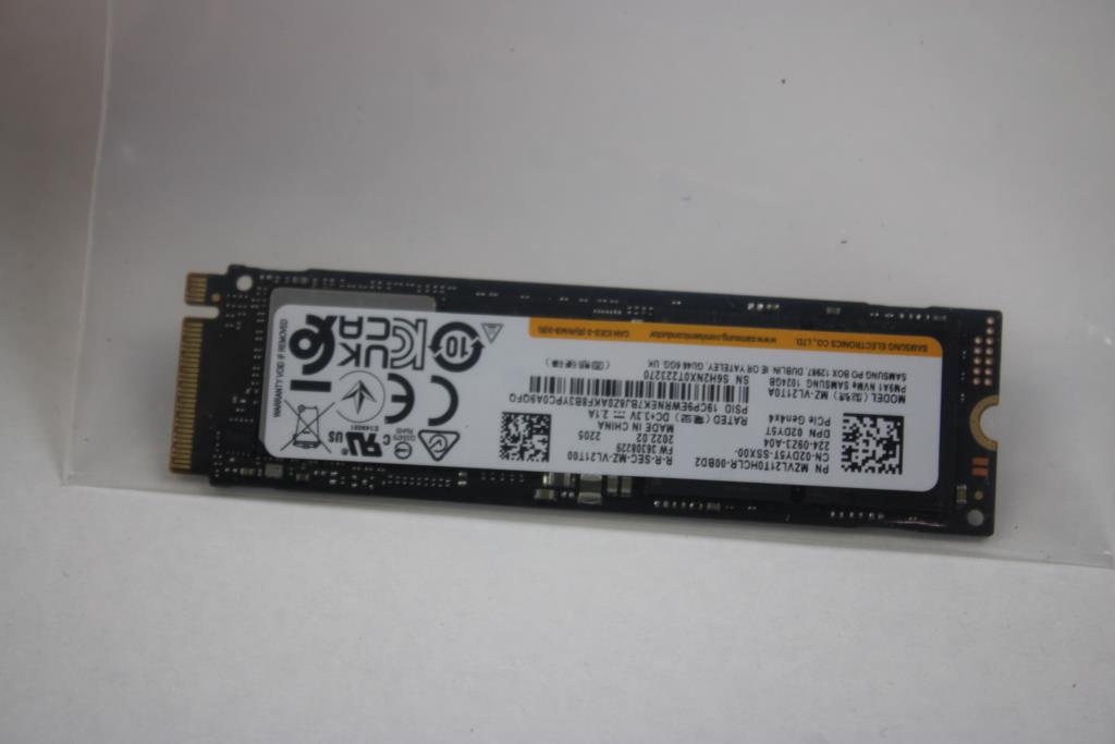 Samsung 1024 GB Solid State Drive