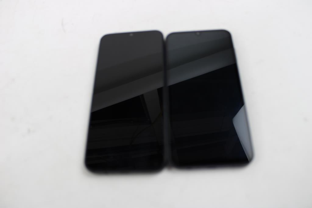 Samsung Cell Phone Lot, 2 Pieces, Sold For Parts