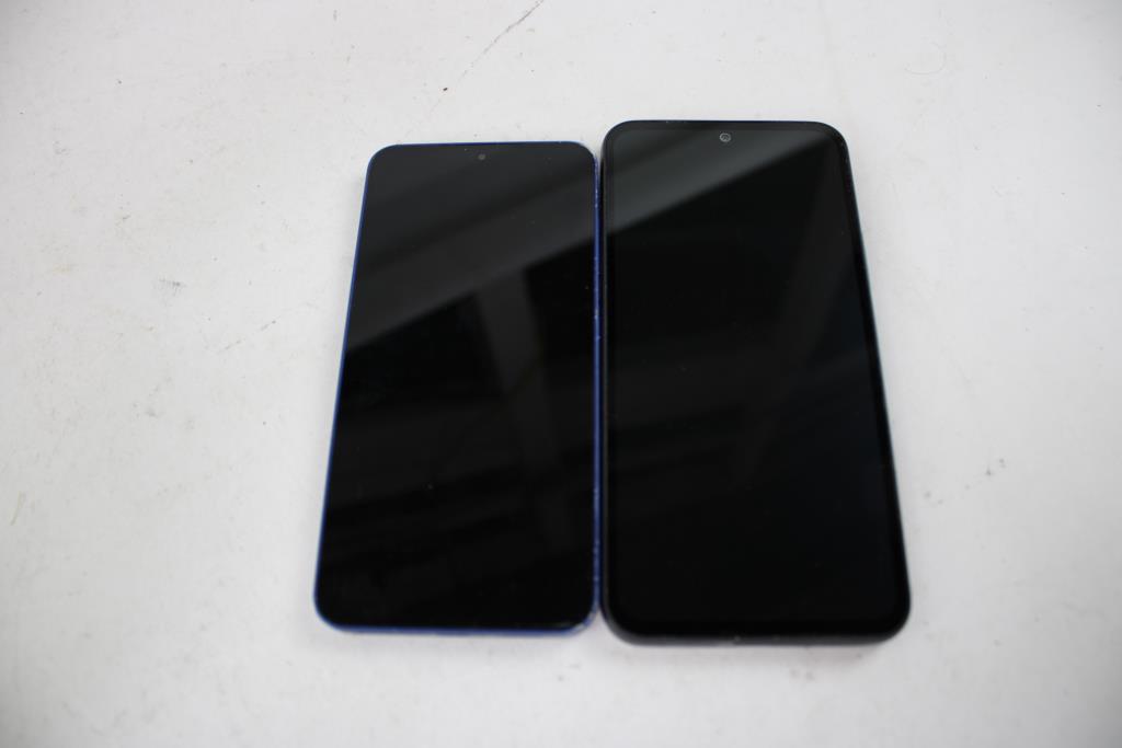 Samsung Cell Phone Lot, 2 Pieces, Sold For Parts