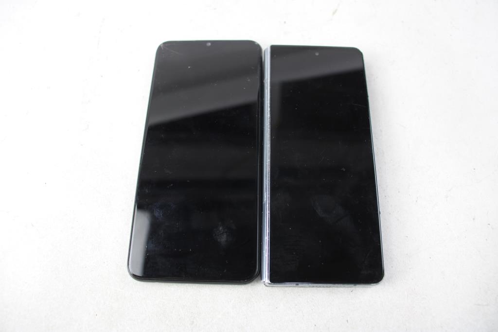 Samsung Cell Phone Lot, 2 Pieces, Sold For Parts