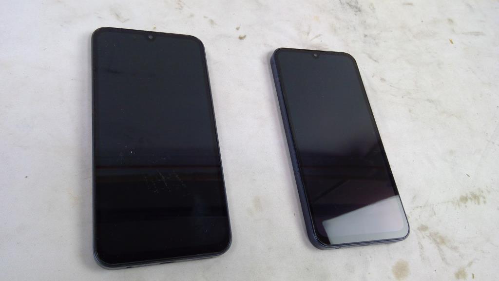 Samsung Cell Phone Lot, 2 Pieces, Sold For Parts