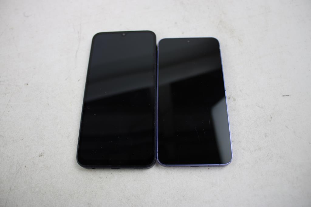 Samsung Cell Phone Lot, 2 Pieces, Sold For Parts