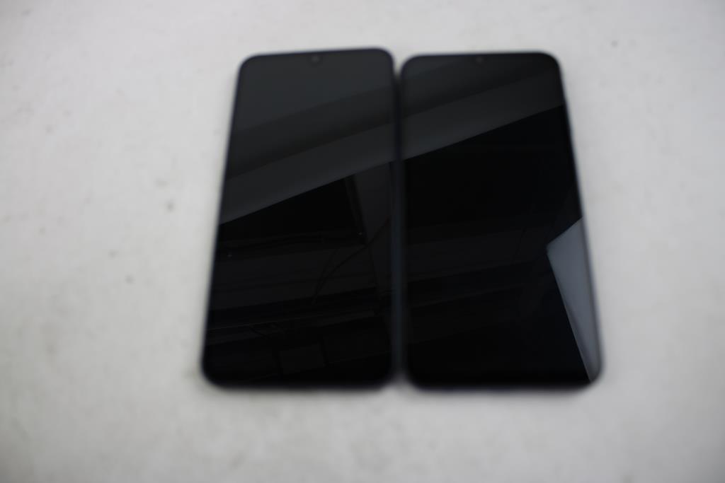 Samsung Cell Phone Lot, 2 Pieces, Sold For Parts