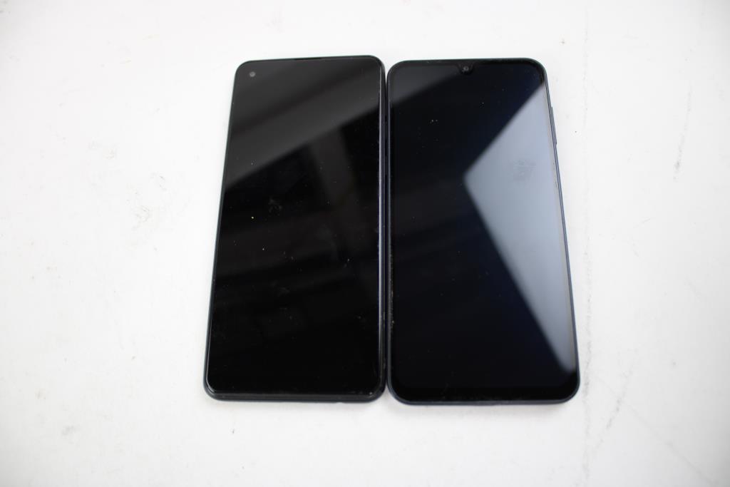 Samsung Cell Phone Lot, 2 Pieces, Sold For Parts