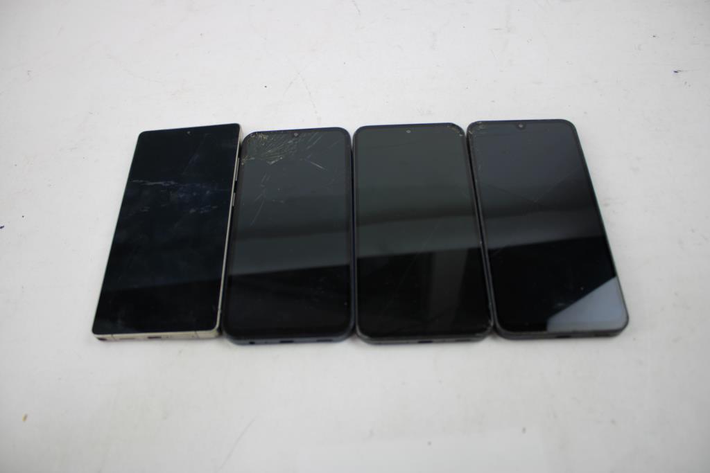 Samsung Cell Phone Lot, 4 Pieces, Sold For Parts