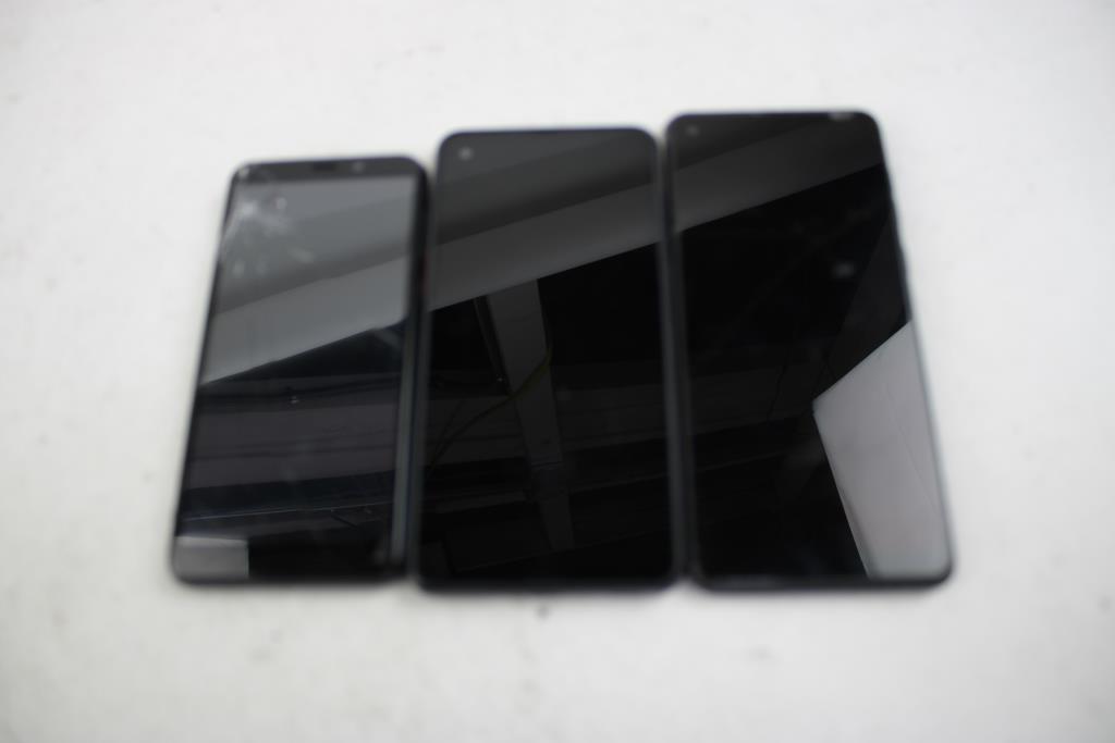 Samsung, Cloud Cell Phone Lot, 3 Pieces, Sold For Parts