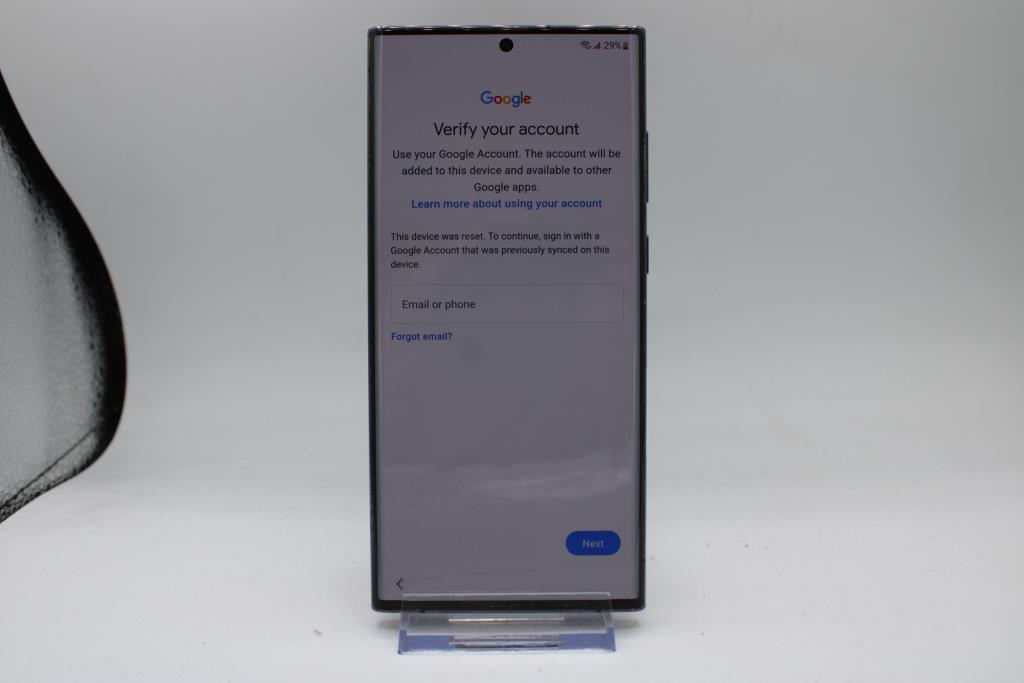 Samsung Galaxy S22, 128 GB, Unknown Carrier, Google Account Locked, Sold For Parts