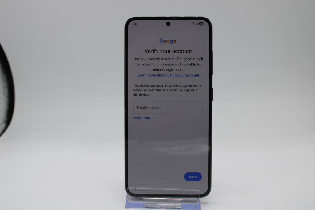 Samsung Galaxy S23, 128 GB, Unknown Carrier, Google Account Locked, Sold For Parts
