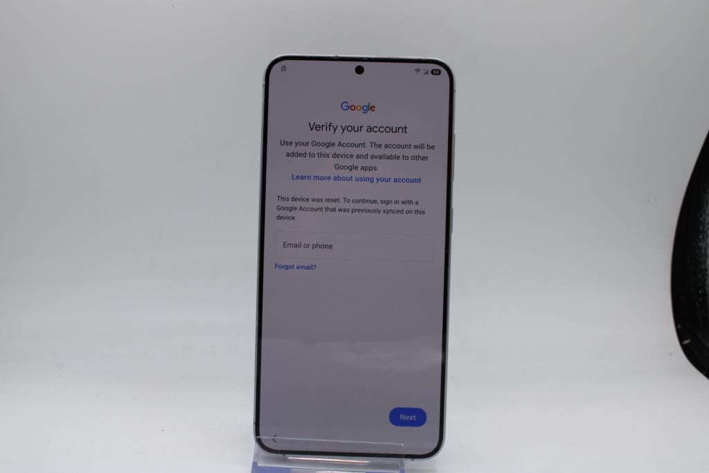 Samsung Galaxy S25, 256 GB, Unknown Carrier, Google Account Locked, Sold For Parts