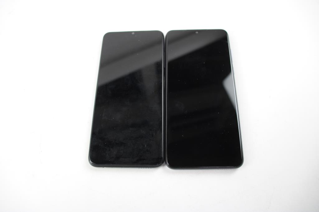 Samsung, Motorola Cell Phone Lot, 2 Pieces, Sold For Parts