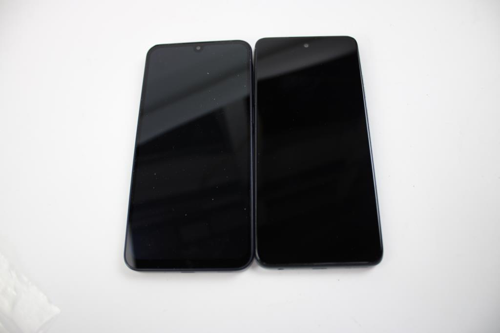 Samsung, Motorola Cell Phone Lot, 2 Pieces, Sold For Parts