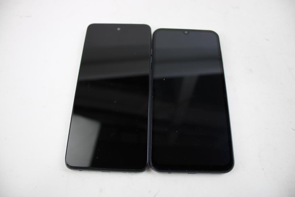 Samsung, Motorola Cell Phone Lot, 2 Pieces, Sold For Parts