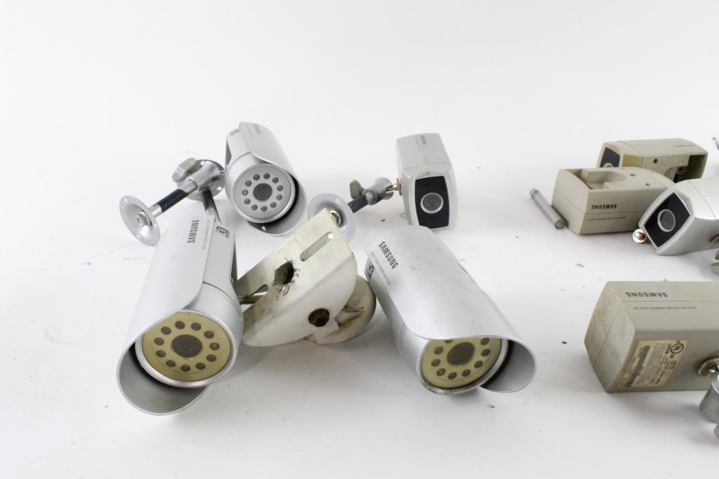 Samsung Security Cameras, 10 Pieces Property Room