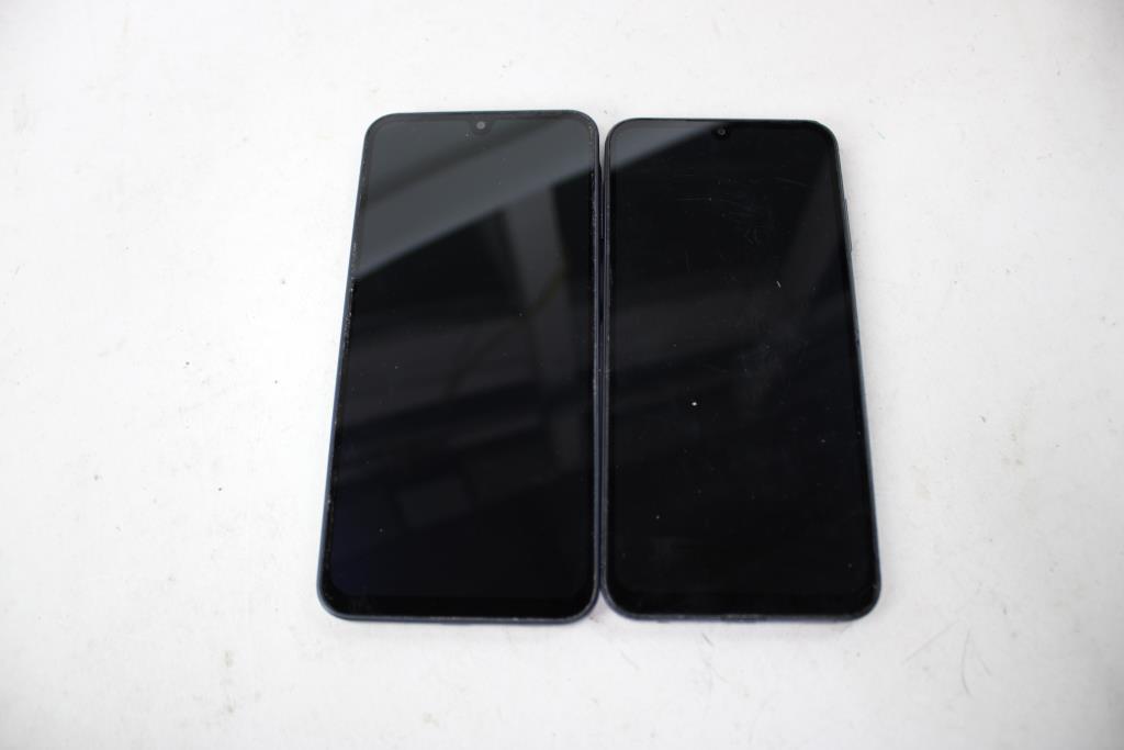 Samung Cell Phone Lot, 2 Pieces, Sold For Parts